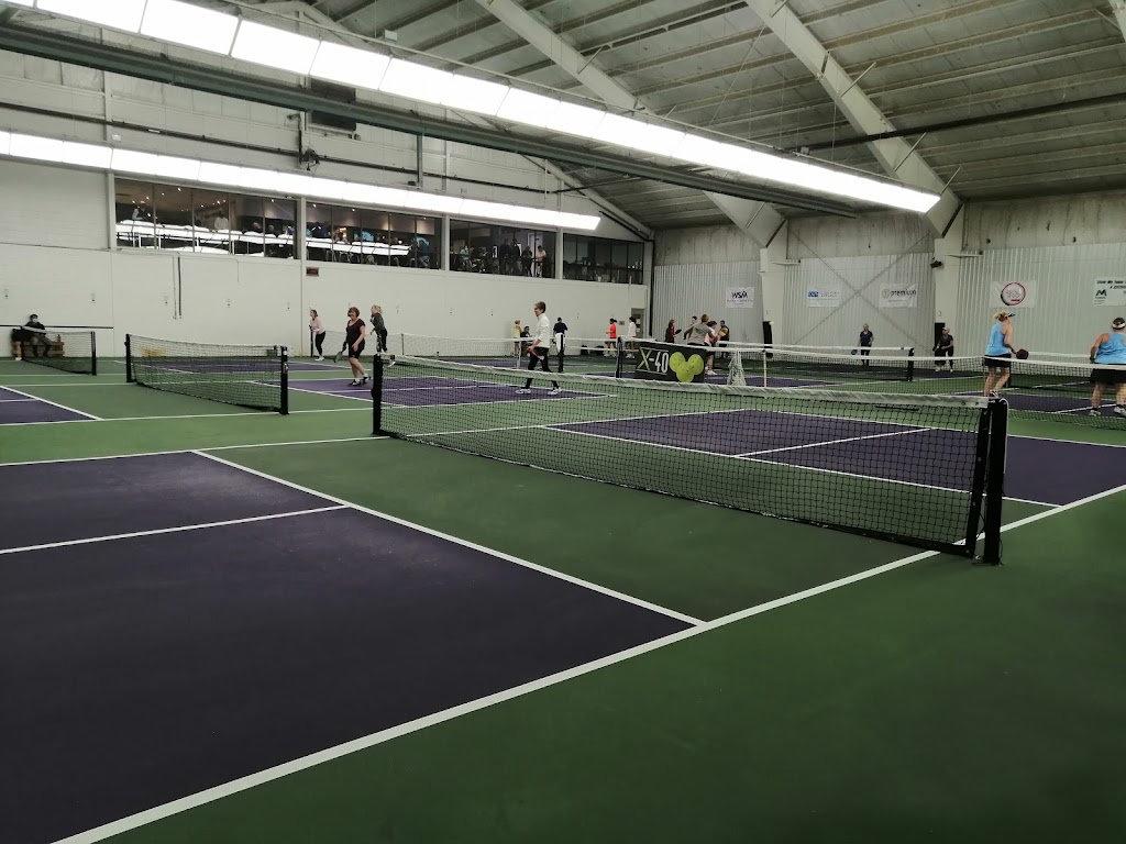 Greystone Racquet Club | 155 Northfield Dr W, Waterloo, ON N2L 5J3, Canada | Phone: (519) 884-7020