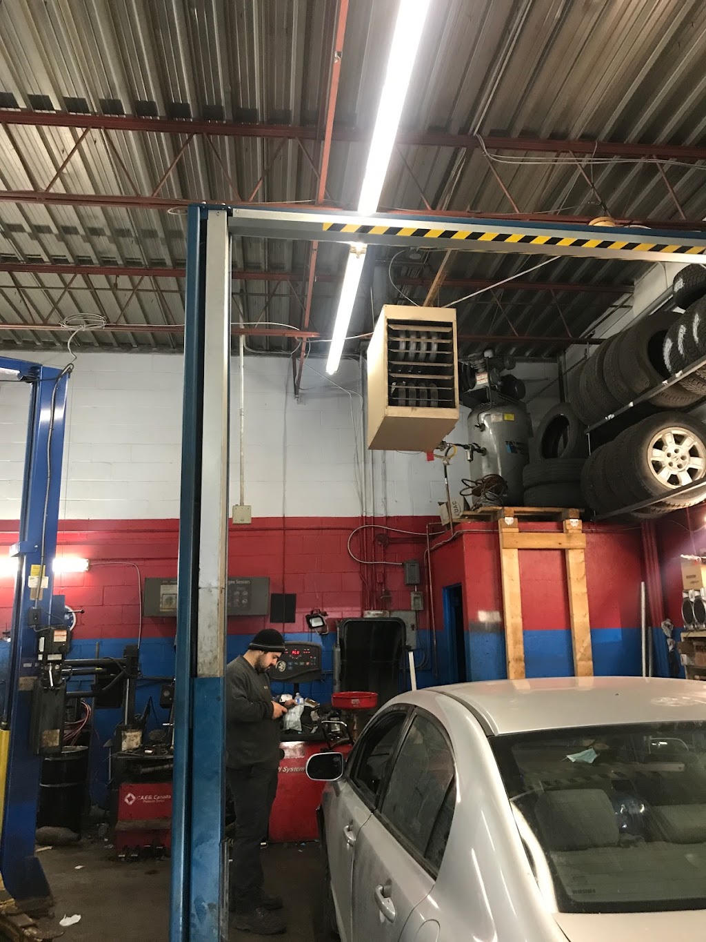 Sunshine Auto Service | 2675 Blackwell St #1, Ottawa, ON K1B 4E4, Canada | Phone: (613) 877-3550