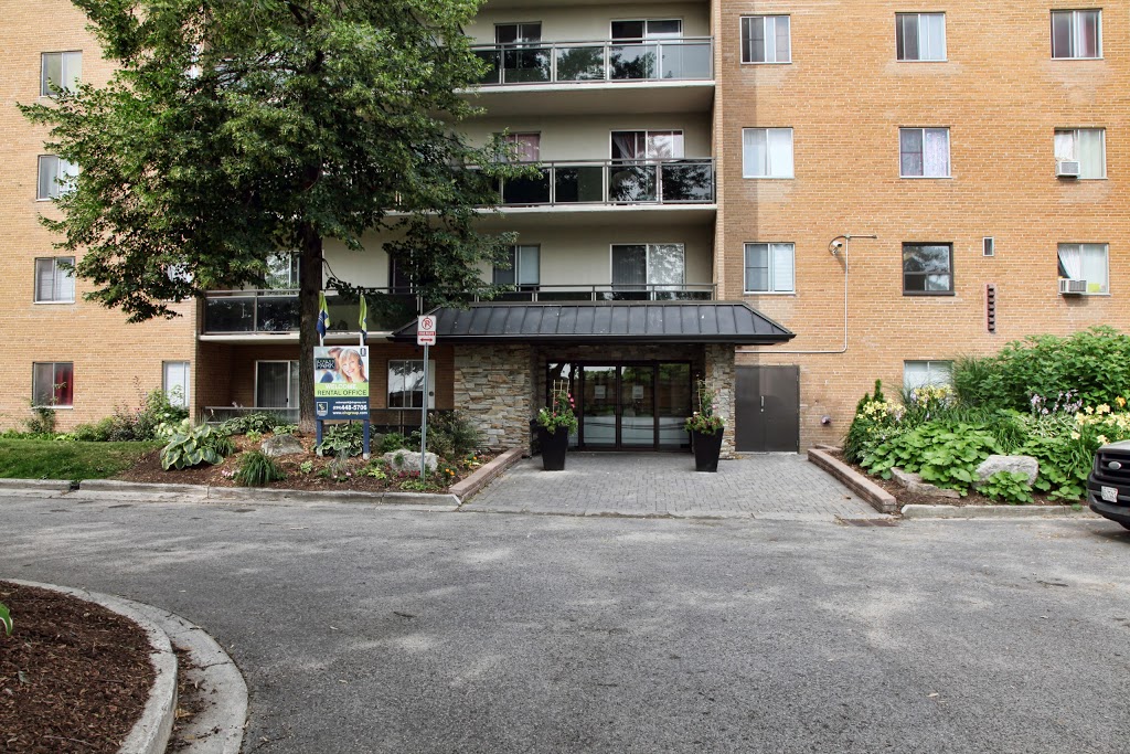 Auburn Park Apartments - CLV Group | 961 Wonderland Rd S, London, ON N6K 2X9, Canada | Phone: (519) 914-2782