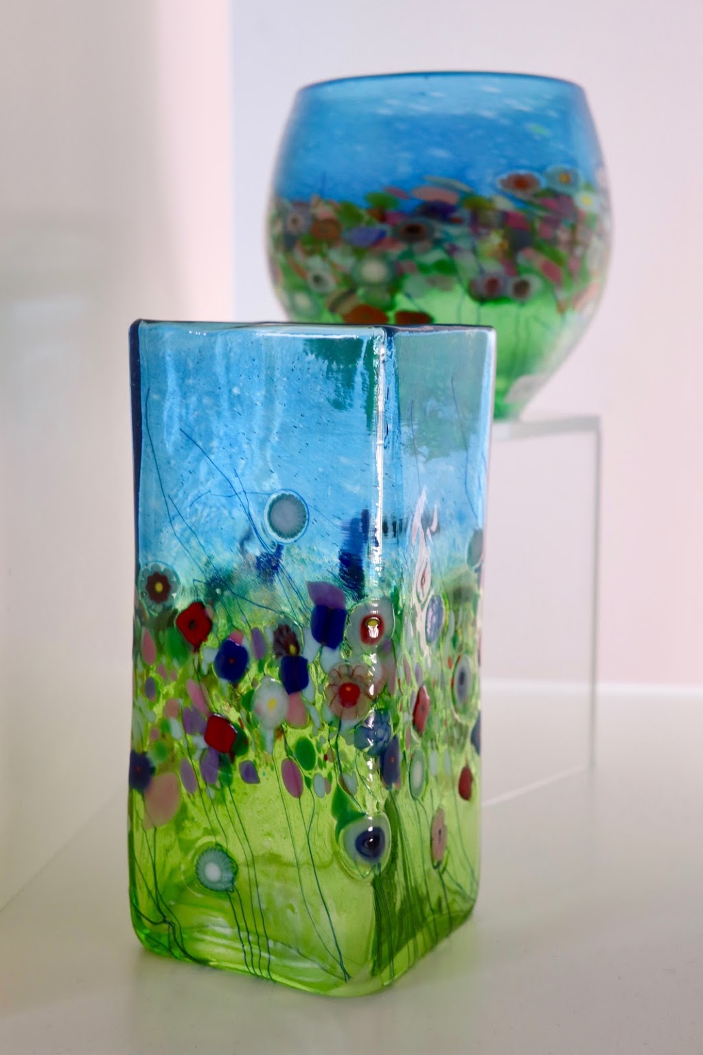 Robert Held Art Glass | 708 Island Hwy E, Parksville, BC V9P 1T8, Canada | Phone: (250) 586-4353