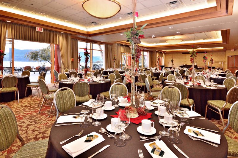 Manteo Resort Waterfront Hotel | 3762 Lakeshore Rd, Kelowna, BC V1W 3L4, Canada | Phone: (250) 860-1031