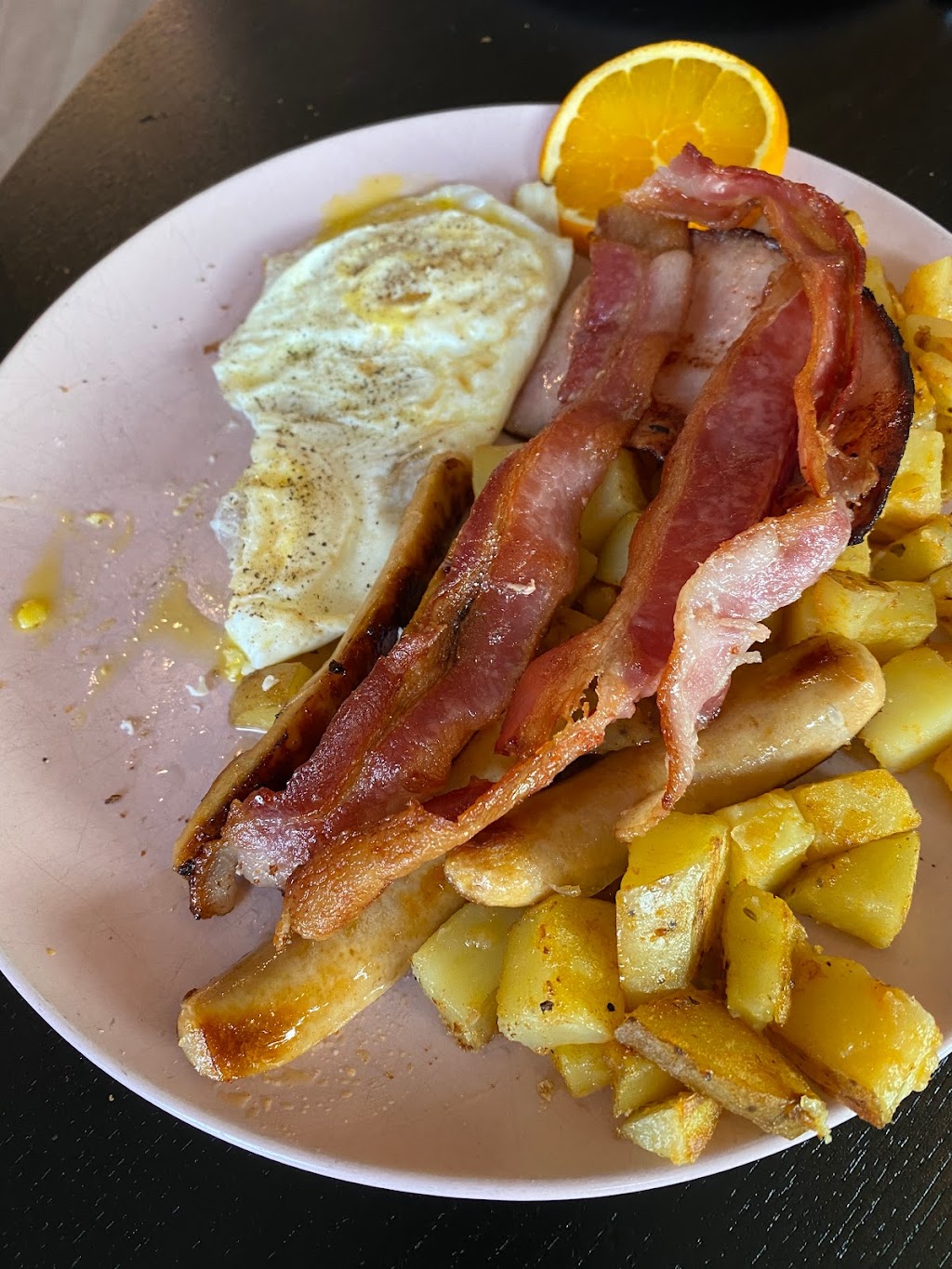 Digbee’s Diner | 257 24 St, Fort Macleod, AB T0L 0Z0, Canada | Phone: (403) 557-0277