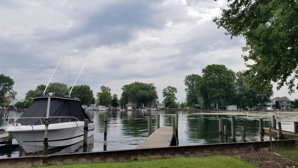 Lake St. Clair Vacation Rentals | 7571 Dyke Rd, Ira Township, MI 48023, USA | Phone: (586) 202-3100