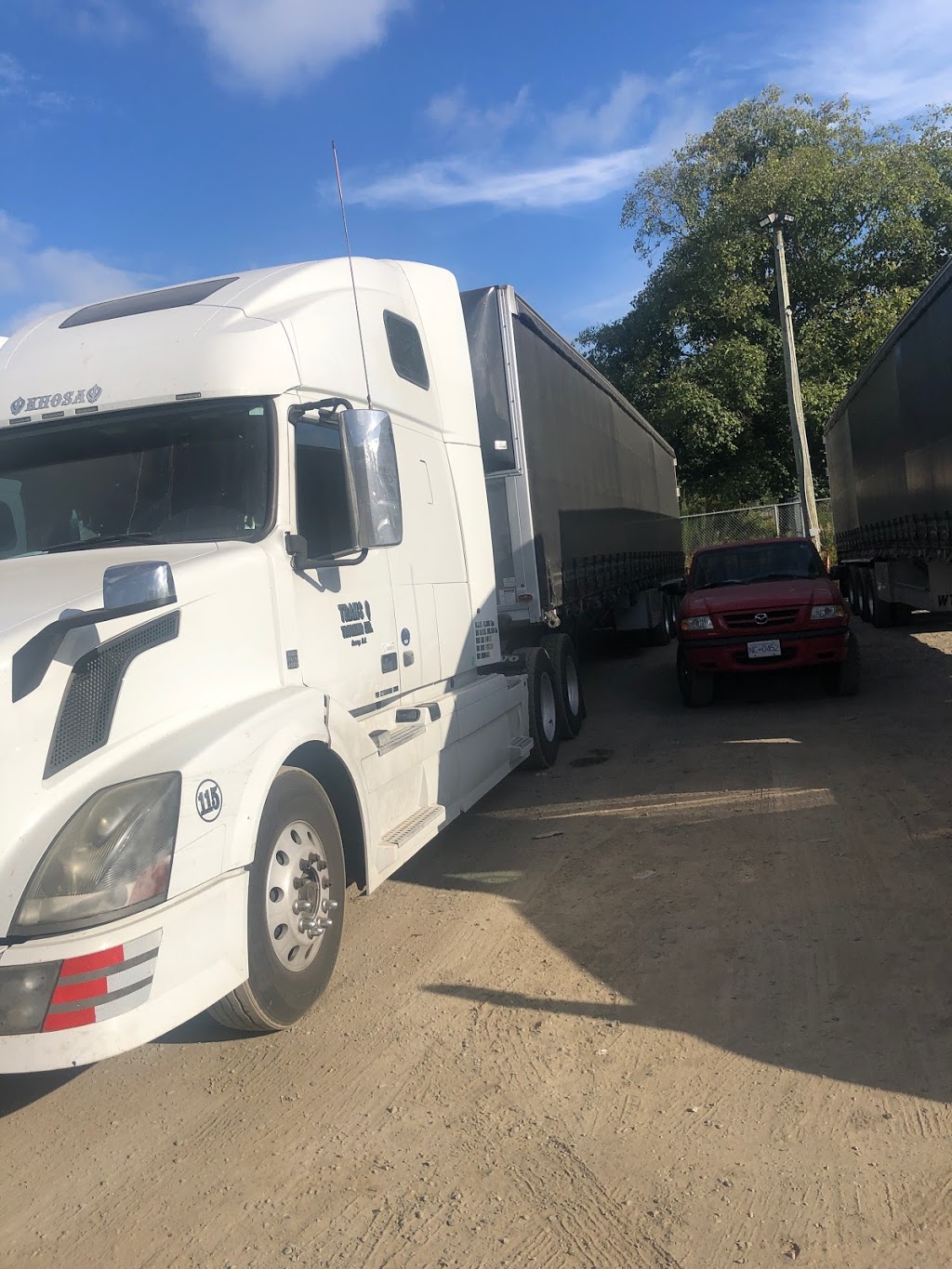Trans Q Trucking Ltd | 4386 168 St, Surrey, BC V3W 0L2, Canada | Phone: (604) 372-1313