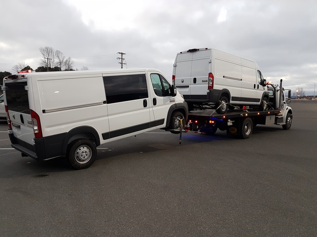 Nanaimo Towing | 3390 Departure Bay Rd, Nanaimo, BC V9T 1B4, Canada | Phone: (250) 618-6014