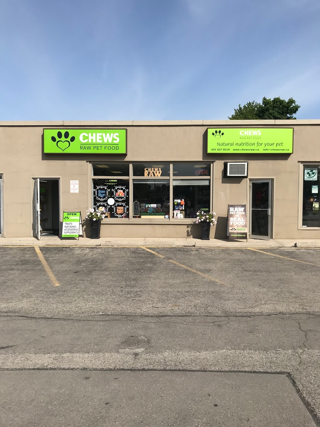 Chews Raw Pet Food | 287 Dundas St E, Waterdown, ON L0R 2H0, Canada | Phone: (905) 407-8018