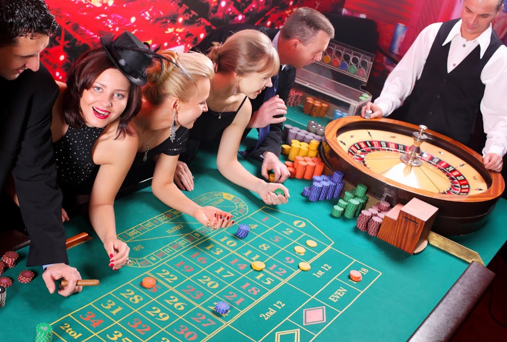 Casino Royale Rentals | 922 Pandora Ave, Victoria, BC V8V 3P3, Canada | Phone: (778) 676-9255