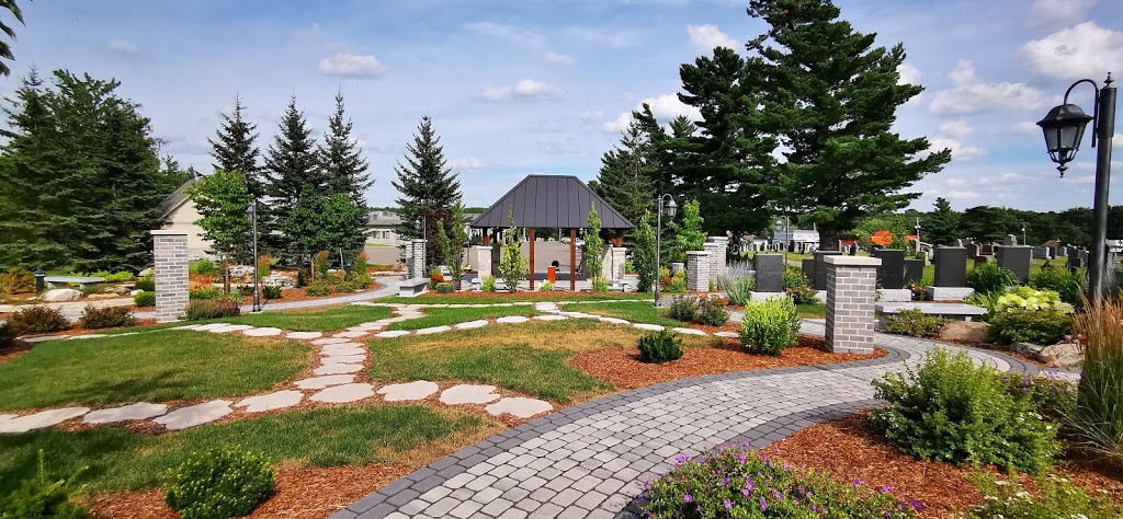 Complexe Funeraire Girardot & Menard | 470 Rue Dufferin, Granby, QC J2G 9G2, Canada | Phone: (450) 372-4498