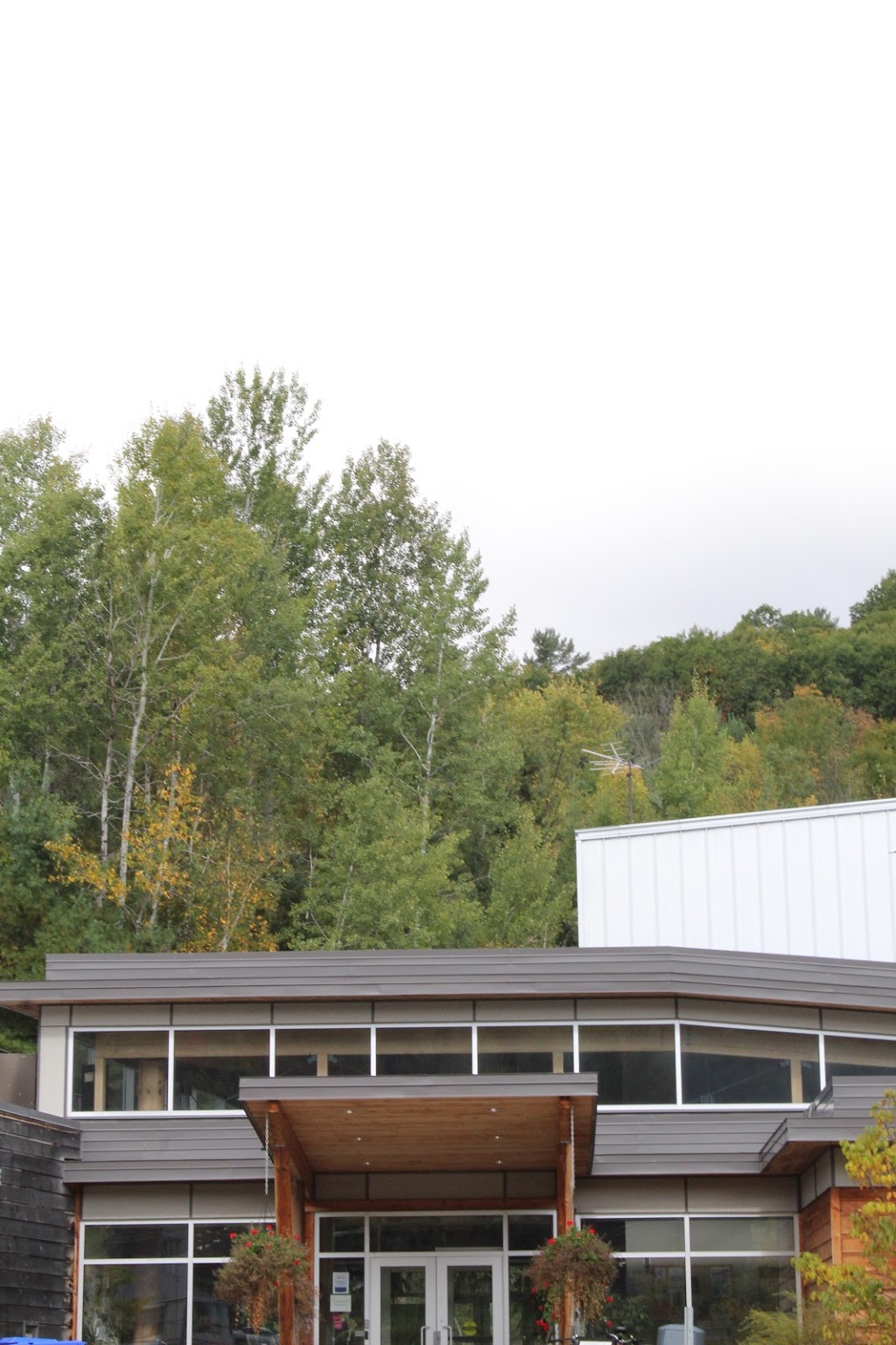 Biblio Wakefield Library | 38 Valley Drive, Wakefield, QC J0X 3G0, Canada | Phone: (819) 459-3266