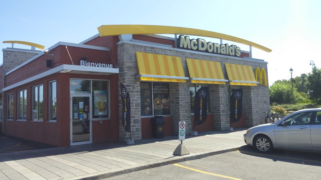 McDonalds | 2515 Ruelle Saint-Jacques, Boisbriand, QC J7H 0C2, Canada | Phone: (450) 420-5662