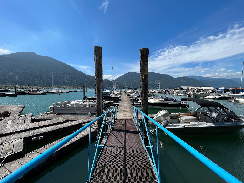 Harrison Hot Springs Marina | 102 Rockwell Dr, Harrison Hot Springs, BC V0M 1K0, Canada | Phone: (604) 796-8623