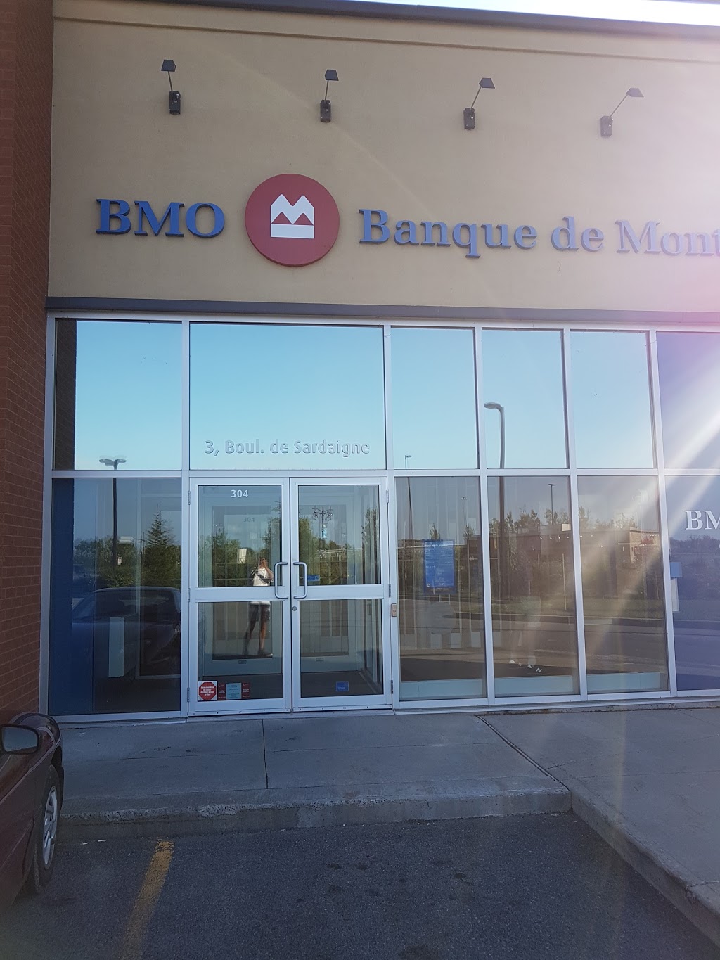 BMO Banque de Montréal | 3 Boulevard de Sardaigne #304, Candiac, QC J5R 0E5, Canada | Phone: (450) 619-0655