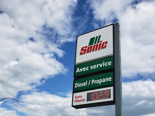 Sonic Saint-Charles | 3055 Boulevard Saint-Charles, Kirkland, QC H9H 3B8, Canada | Phone: (514) 694-6327