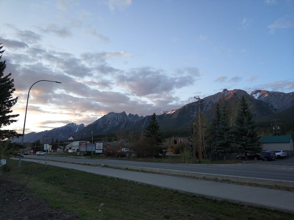 Rundle Mountain RV Park | 1734 Bow Valley Trail, Canmore, AB T1W 2X3, Canada | Phone: (403) 971-2228