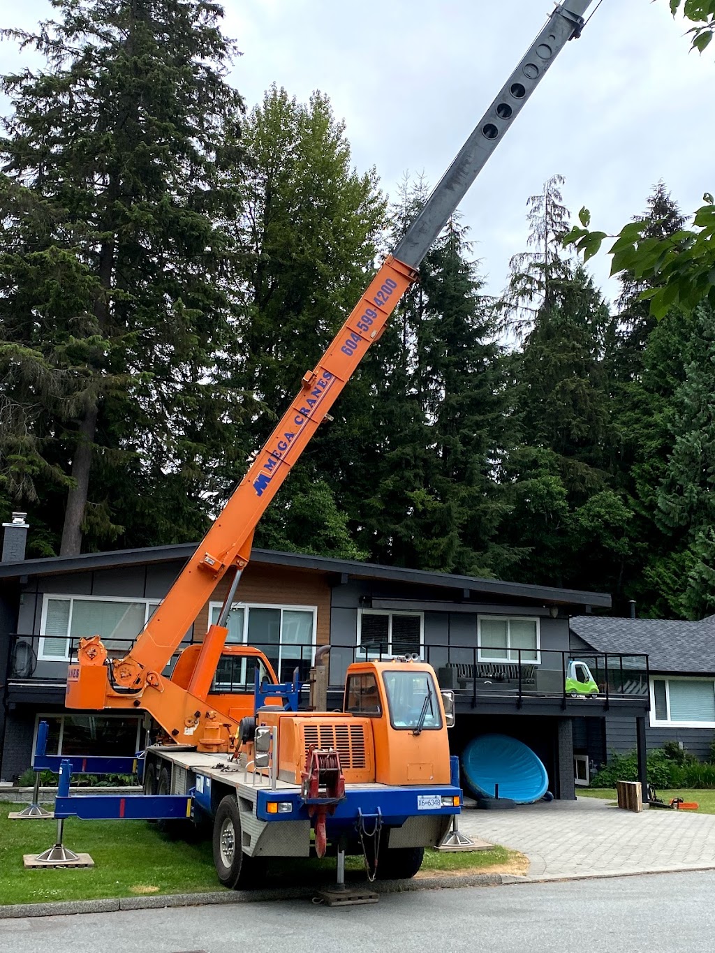 A1 tri craft tree services | 838 Whitchurch St, North Vancouver, BC V7L 2A4, Canada | Phone: (604) 396-3662