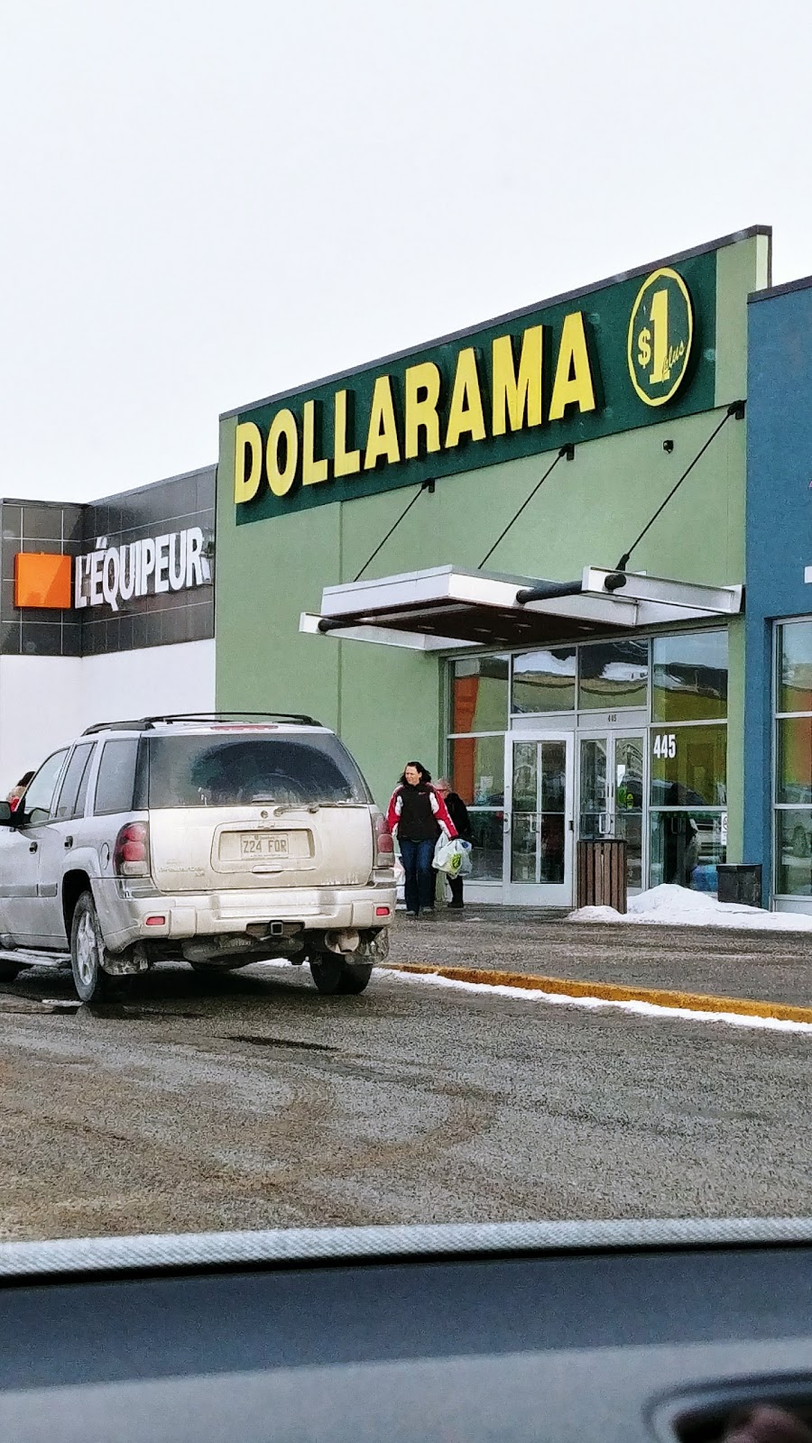 Dollarama | 445 Boulevard Jutras E, Victoriaville, QC G6P 7H4, Canada | Phone: (819) 758-5601