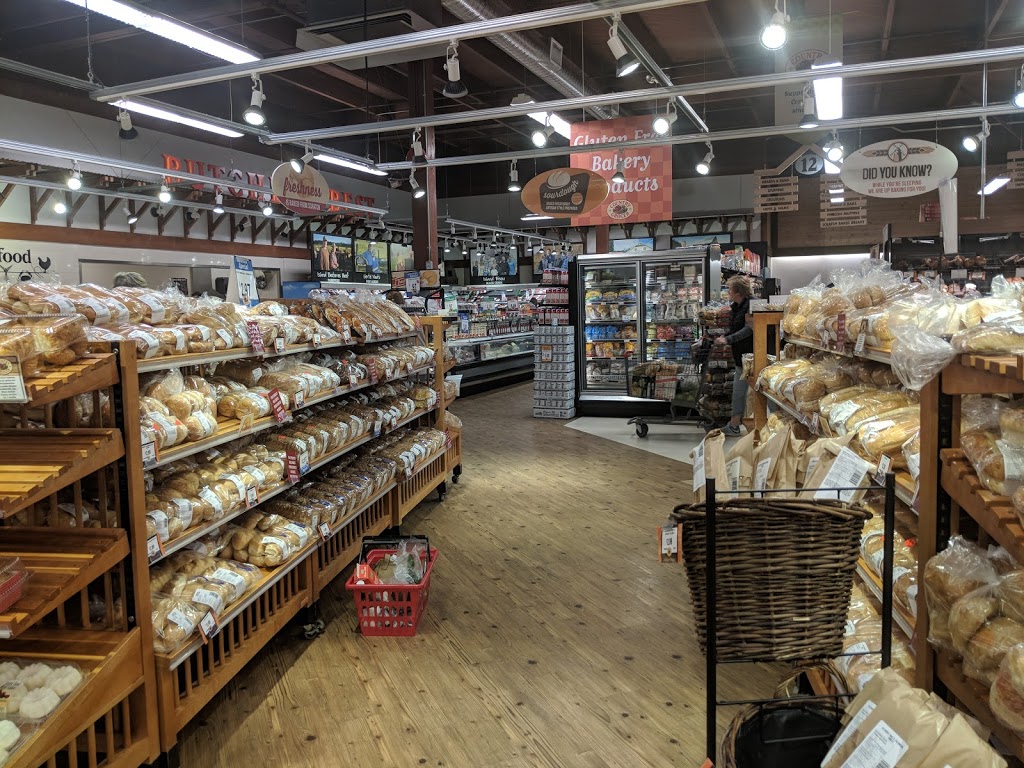 Country Grocer | 4420 W Saanich Rd, Victoria, BC V8Z 3E9, Canada | Phone: (250) 708-3919