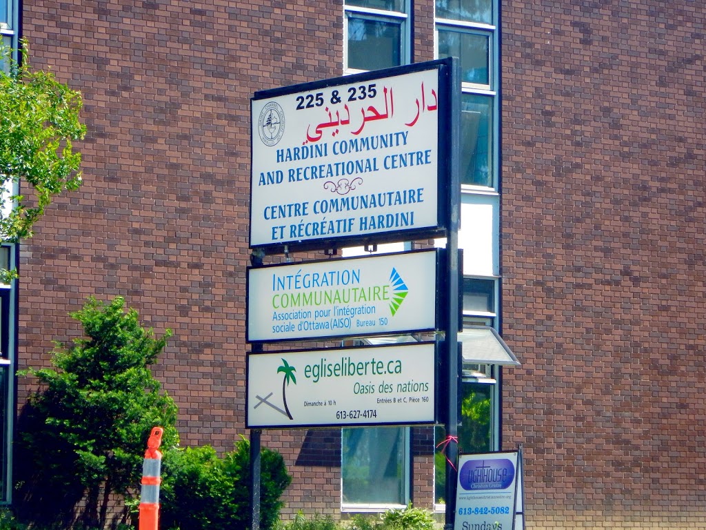 Église liberté - Oasis des nations | 235 Donald St, Ottawa, ON K1K 4B7, Canada | Phone: (613) 695-4174