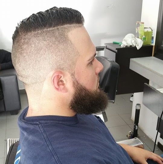 Nabil Barbershop | 4000 Rue Hochelaga, Montréal, QC H1W 1K3, Canada | Phone: (514) 252-2636