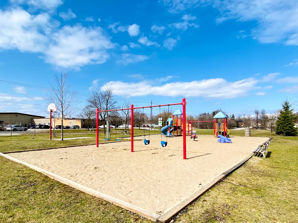 Brock Park | 141-179 Innisfil St, Barrie, ON L4N 3E6, Canada | Phone: (705) 726-4242