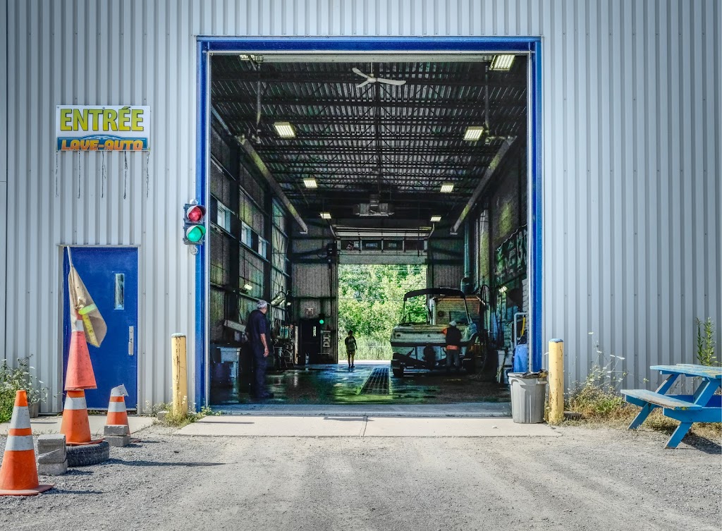 Lave Auto Centre D’esthétique Truck Wash | 18070 Rue J A Bombardier, Mirabel, QC J7J 2H8, Canada | Phone: (450) 939-2828