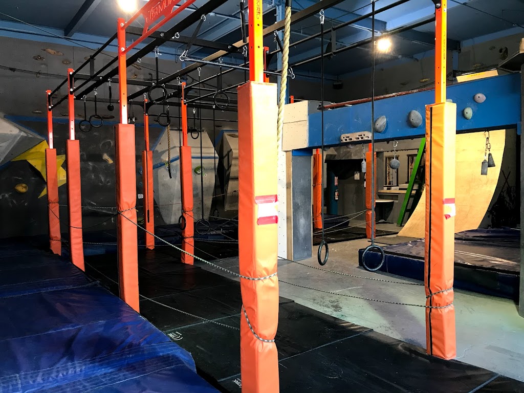 Centre descalade Roc Gyms | 2350 Av. du Colisée, Québec, QC G1L 5A1, Canada | Phone: (418) 647-4422