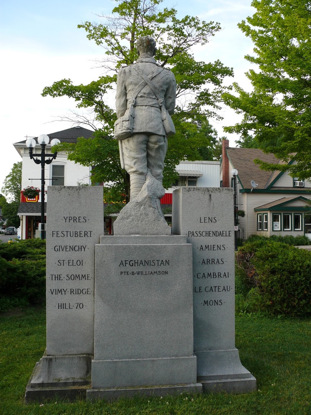 Kemptville Cenotaph | Prescott St, Kemptville, ON K0G 1J0, Canada