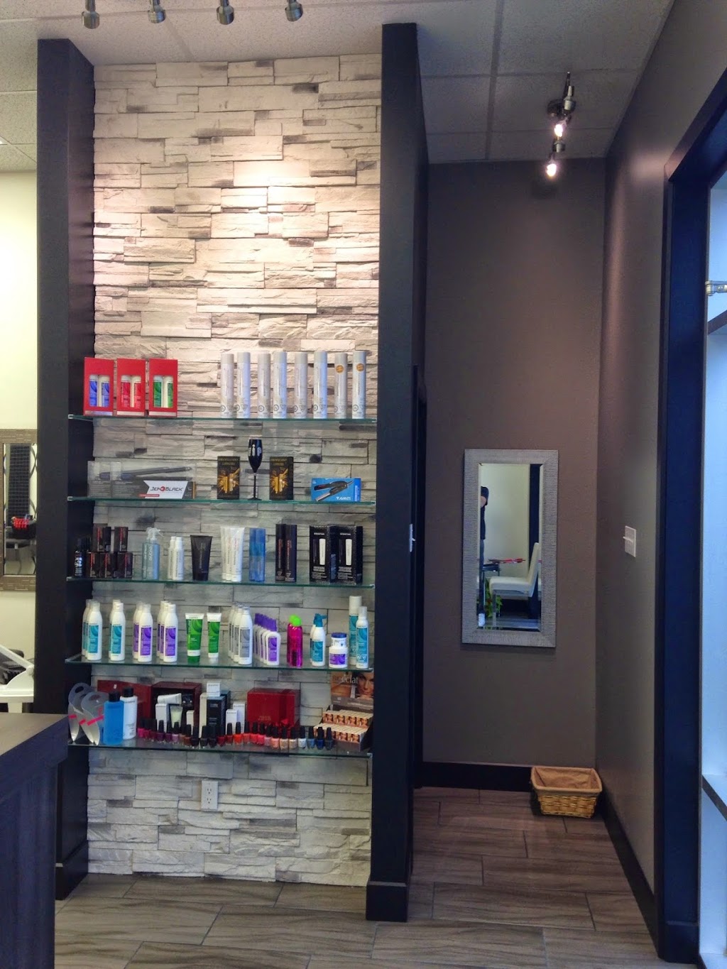 VIP coiffure et esthétique | 457 avenue Godefroy, Bécancour, QC G9H 1S3, Canada | Phone: (819) 233-3353