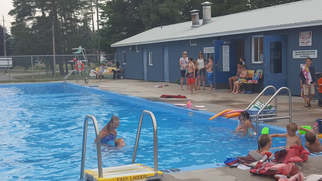 Clearview Centennial Pool | 255 Oak St, Stayner, ON L0M 1S0, Canada | Phone: (705) 428-2810