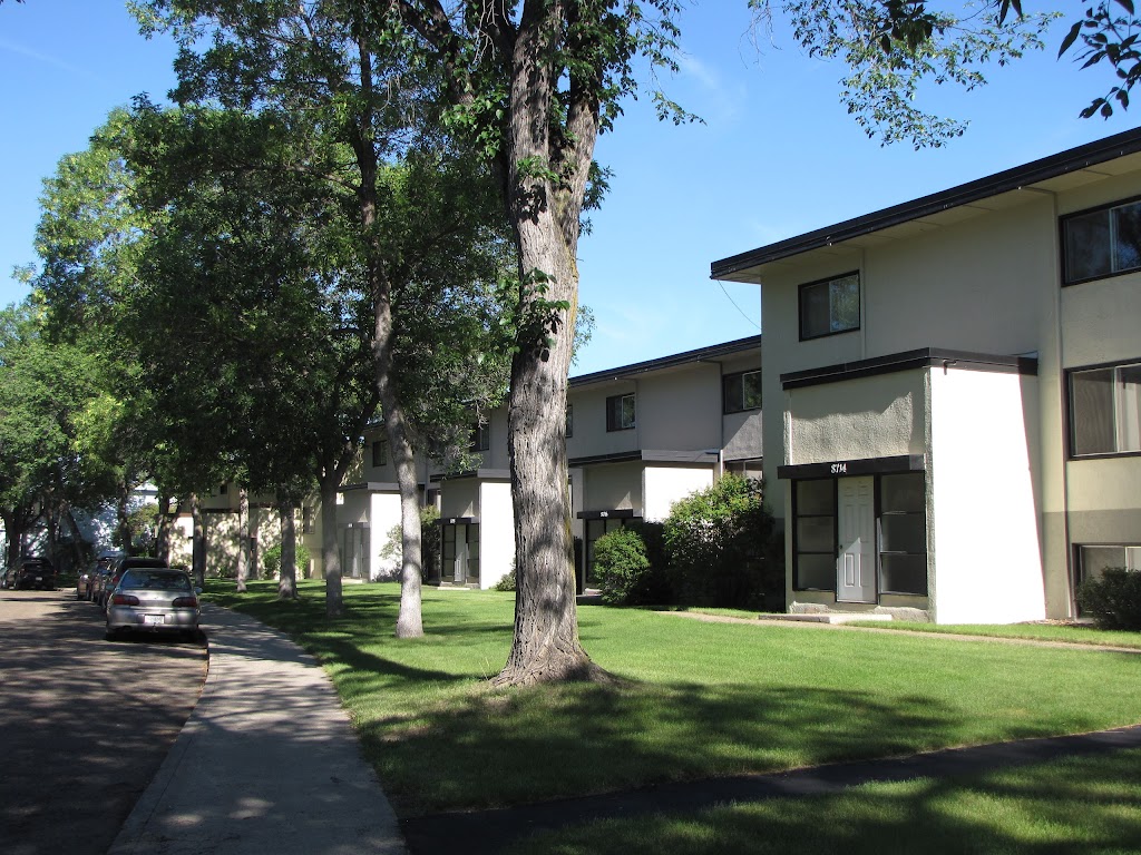 Strathearn Heights Apartments | 8768 96 Ave NW, Edmonton, AB T6C 2B2, Canada | Phone: (780) 469-3080