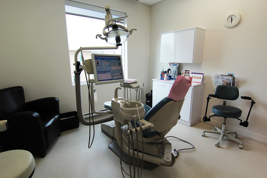 Fortin Poirier Dental Clinic | 4494 aut. Laval, 440 Ouest #250, Laval, QC H7T 2P7, Canada | Phone: (450) 682-9944