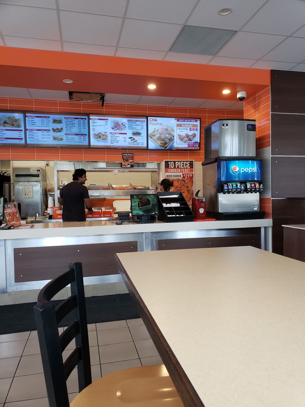 Lisbon Chicken | 801 Matheson Blvd W Unit 16, Mississauga, ON L5V 2N6, Canada | Phone: (905) 712-8212