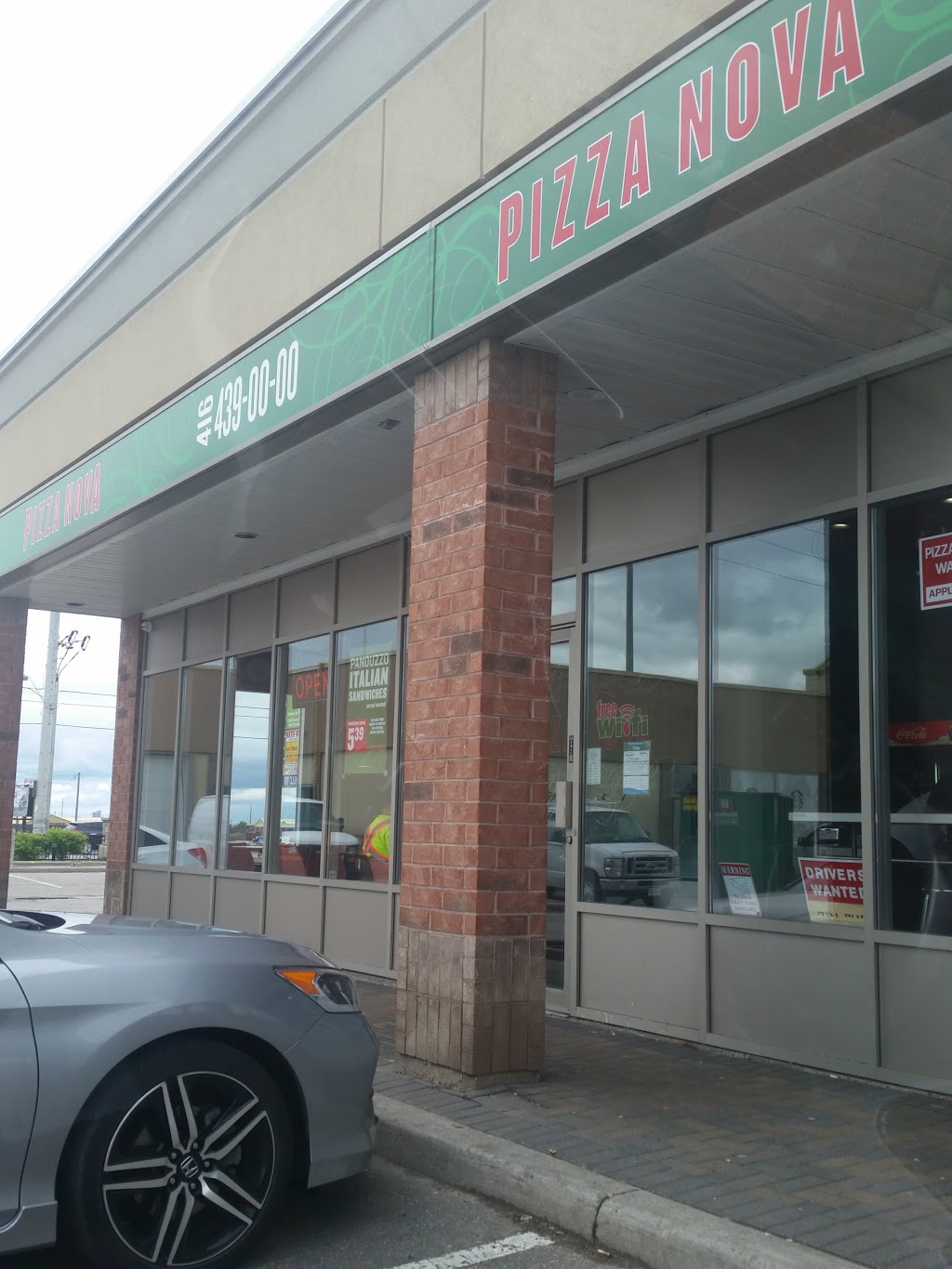 Pizza Nova | 3975 Cottrelle Blvd, Brampton, ON L6P 1J3, Canada | Phone: (416) 439-0000