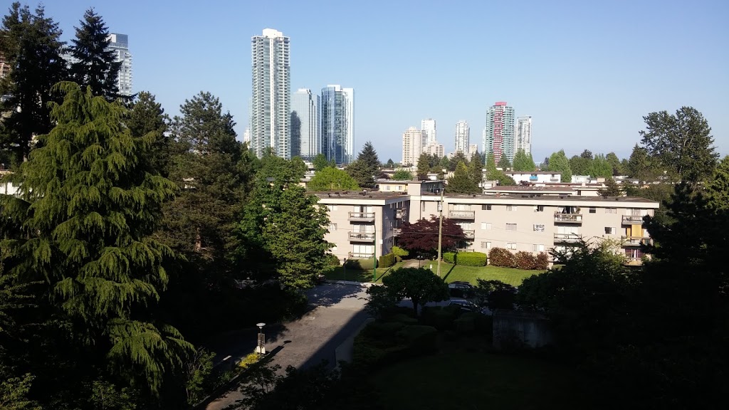 Kensington House | 6689 Willingdon Ave, Burnaby, BC V5H 3Y8, Canada | Phone: (604) 876-6400