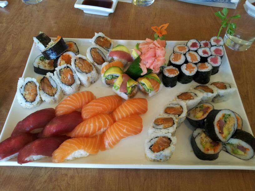 Restaurant Sumo Sushi | 1300 Bd St Jean Baptiste, Pointe-aux-Trembles, QC H1B 4A4, Canada | Phone: (514) 645-2888