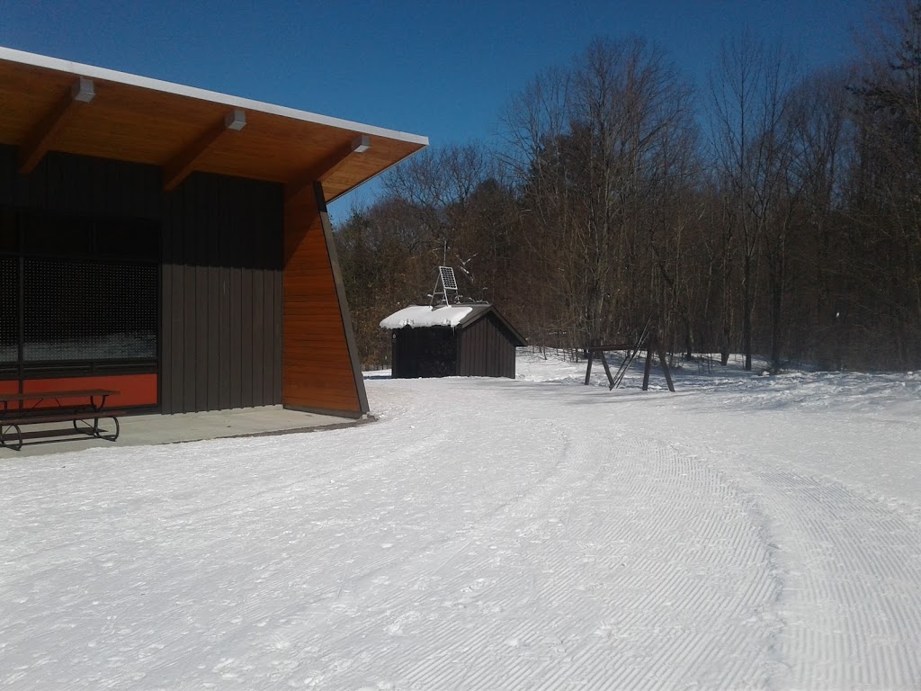 Lac Renaud Shelter | Pontiac, QC J0X 2W0, Canada | Phone: (819) 827-2020