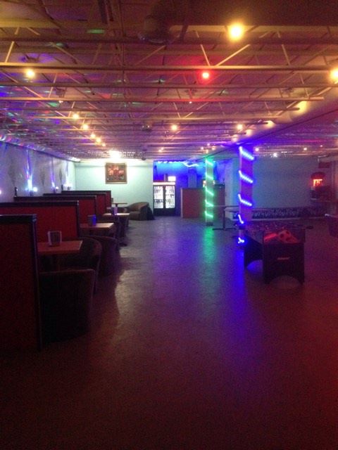 Kings Lounge Hookah Bar . ( entrance at back) | 866 Mohawk Rd E, Hamilton, ON L8T 2R5, Canada | Phone: (289) 684-6112