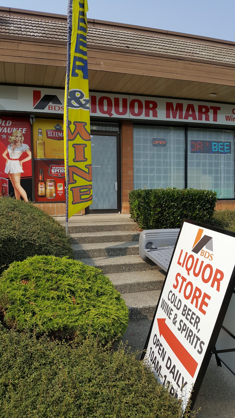 bds liquor mart | 13975 16 Ave, Surrey, BC V4A 1P8, Canada | Phone: (604) 538-6286