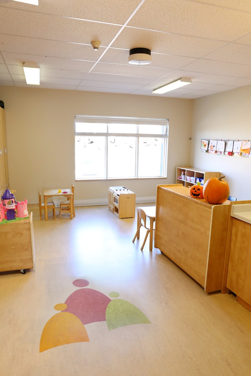 Centre De La Petite Enfance La Rose Des Vents | 945 Rue de la Mairie, Blainville, QC J7C 5W2, Canada | Phone: (450) 979-3366