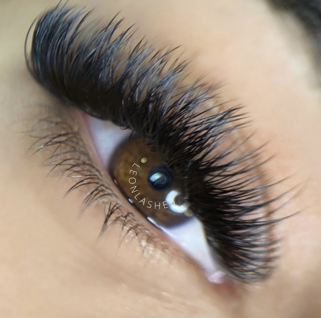 Leon Lashes | 233 Morningmist St, Brampton, ON L6R 2B8, Canada | Phone: (437) 500-6278