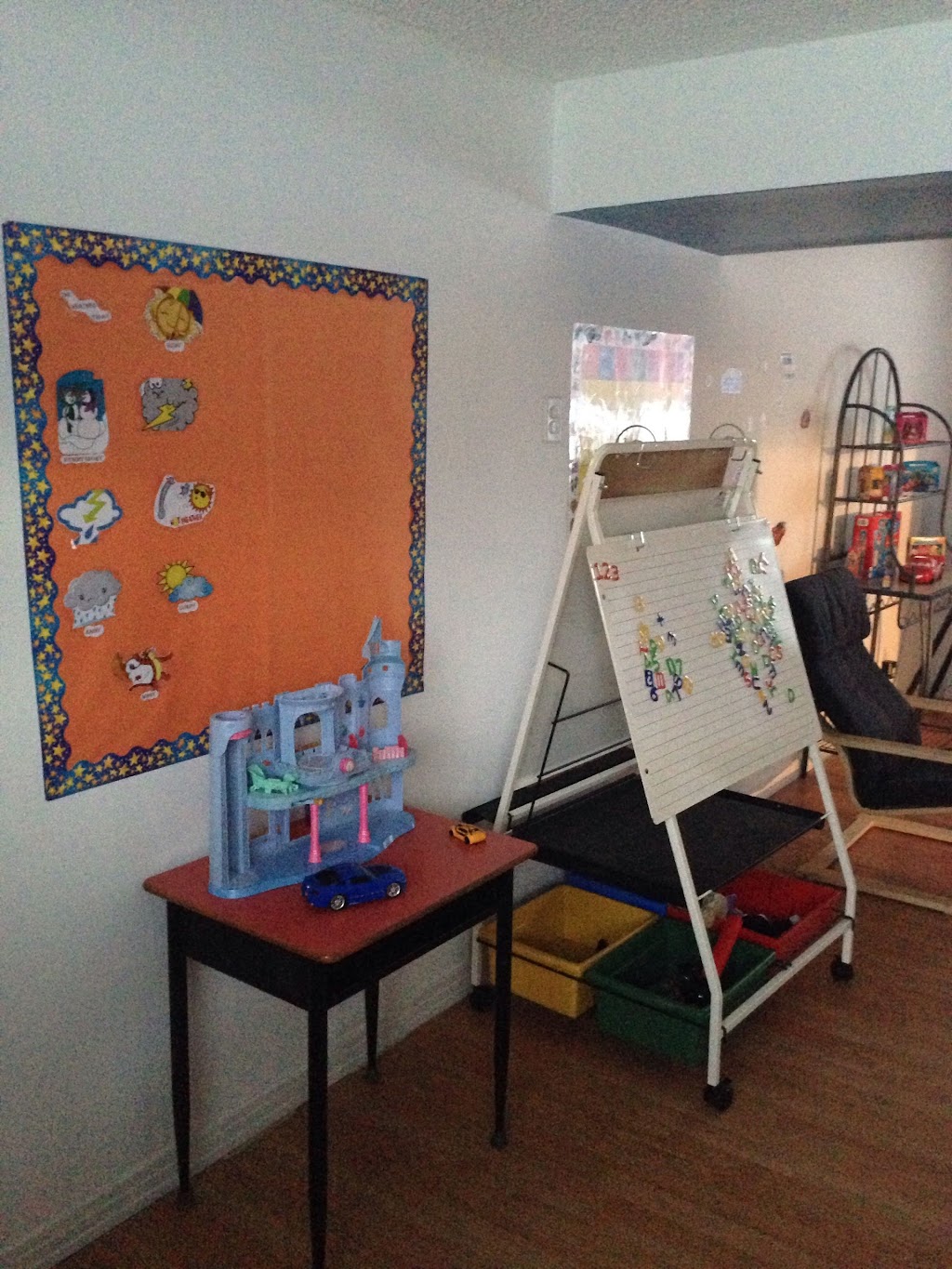 Learn-N-Share Day Care | 1498 Knottwood Rd N Northwest, Edmonton, AB T6K 2K1, Canada | Phone: (780) 293-5258