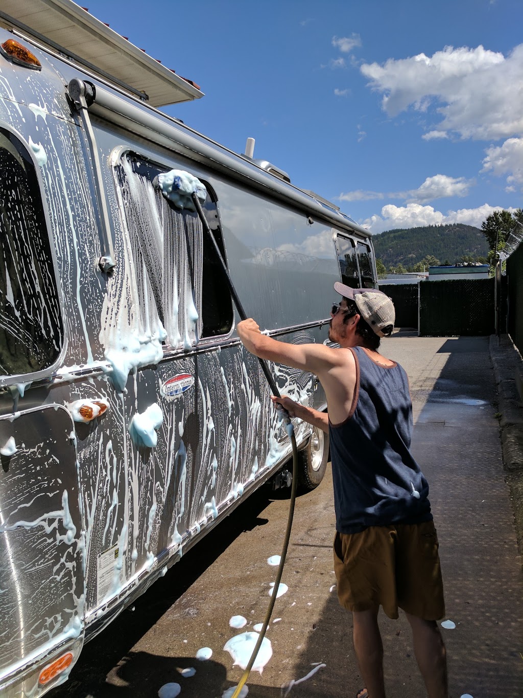 Sea to Sky Car Wash | 1113 Industrial Way, Squamish, BC V8B 0H1, Canada | Phone: (604) 815-0051