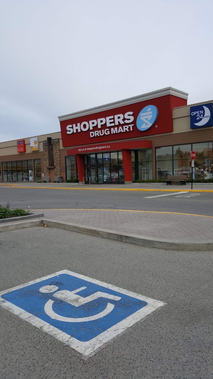 Shoppers Drug Mart | 2271 Harvey Ave Unit 1360, Kelowna, BC V1Y 6H2, Canada | Phone: (250) 860-3764