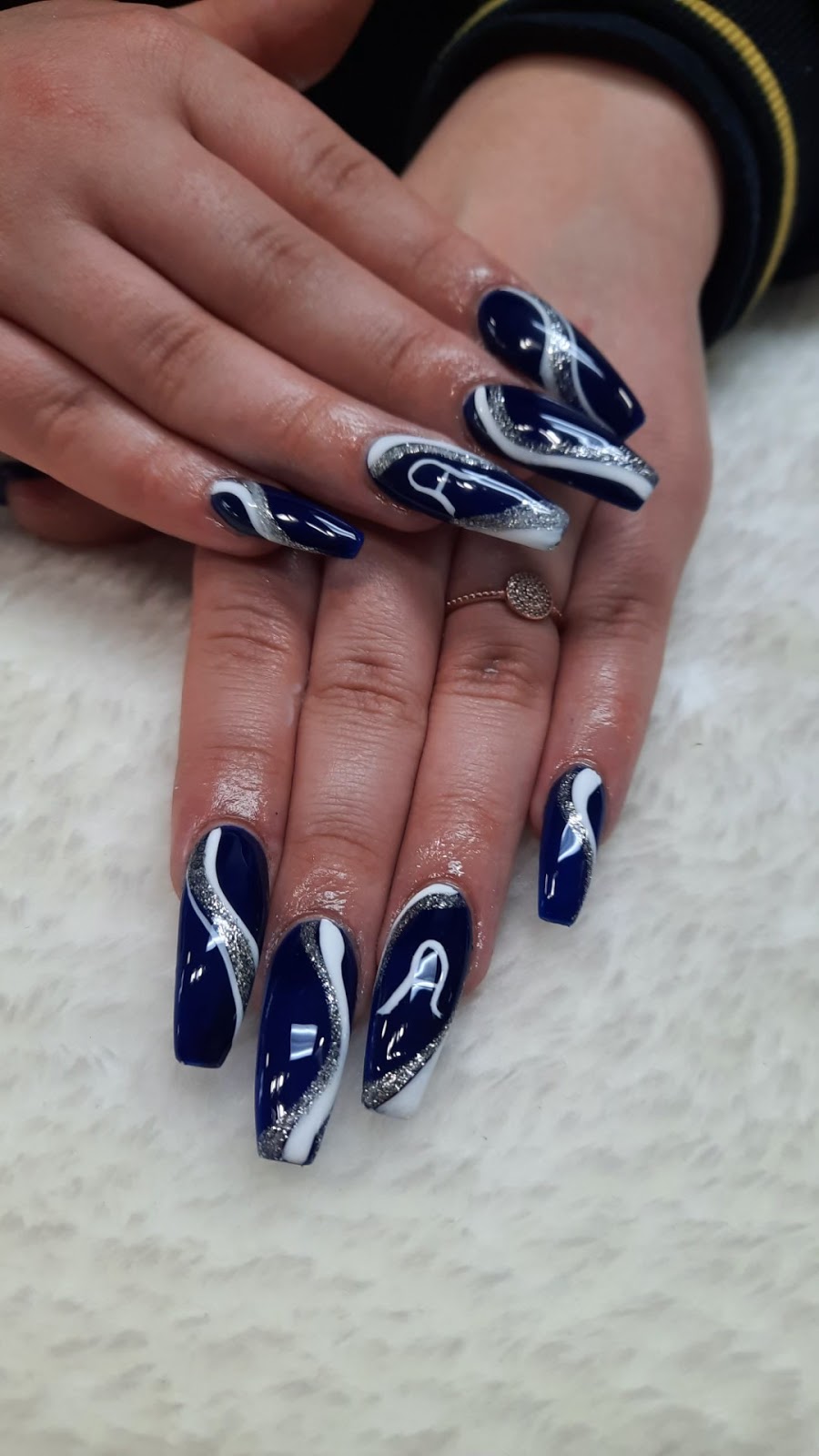 BEAUTE DES ONGLES | 77 e Bd DAnjou, Châteauguay, QC J6J 2R1, Canada | Phone: (450) 691-5787