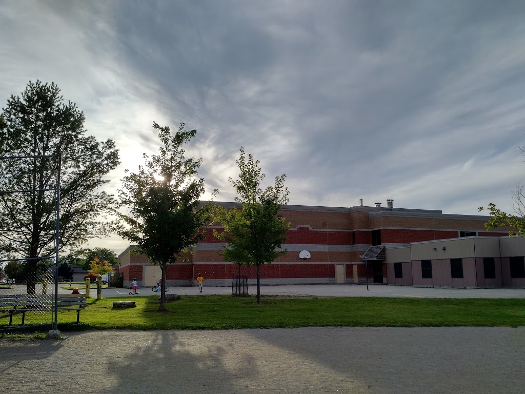 Northlake Woods Public School | 500 Northlake Dr, Waterloo, ON N2V 2A4, Canada | Phone: (519) 885-1115