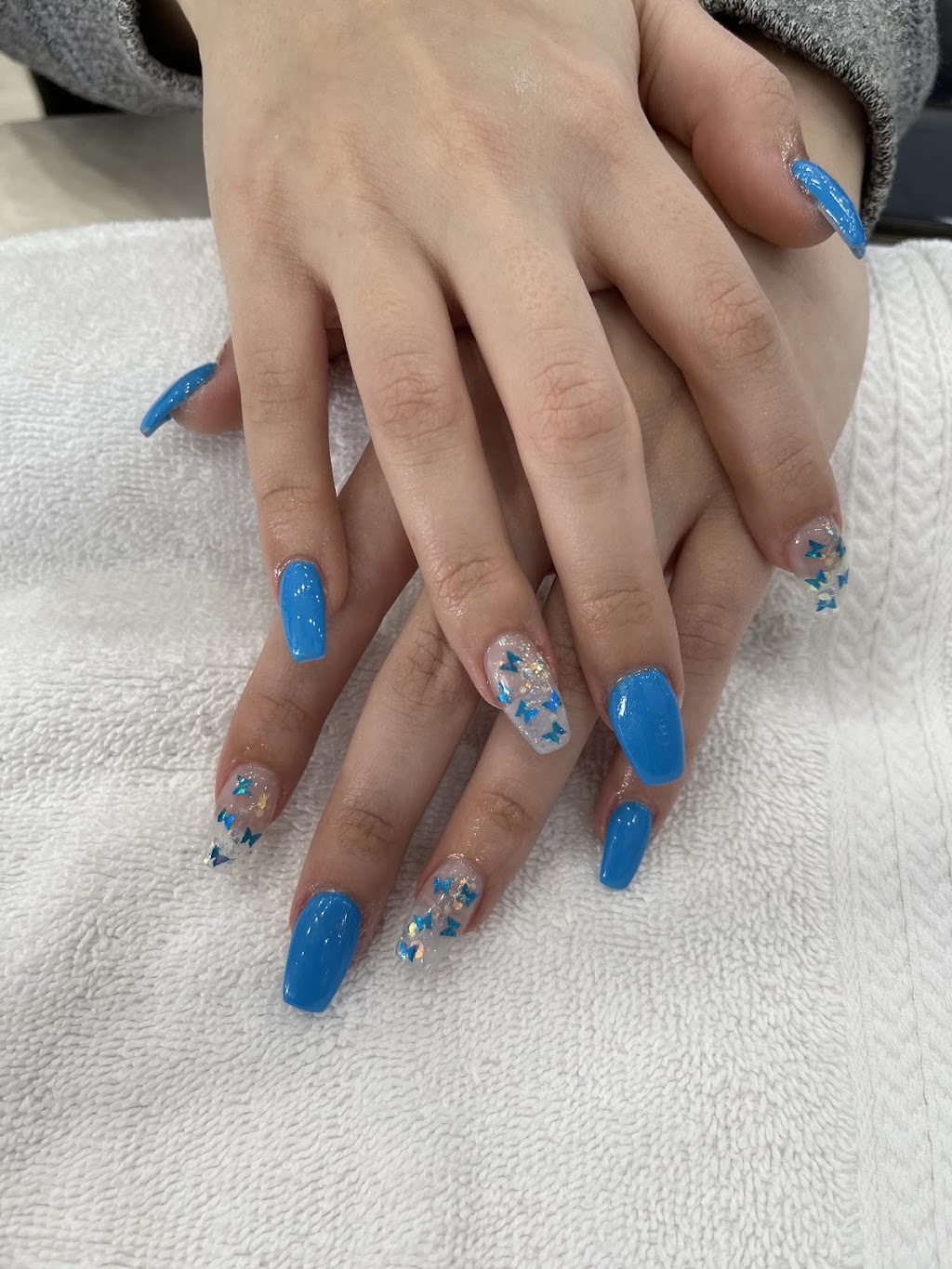 Nails Tech | 550 Fennell Ave E, Hamilton, ON L8V 4S9, Canada | Phone: (905) 318-9895