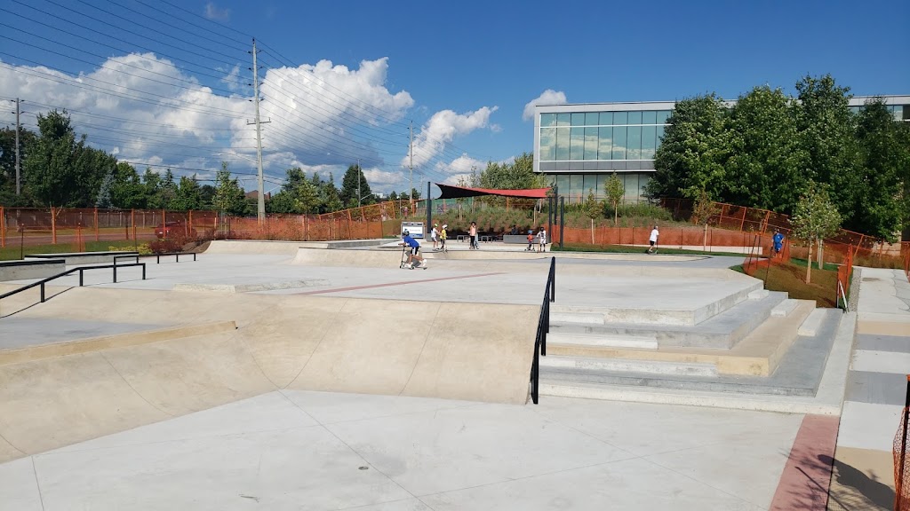 Newmarket Outdoor Skatepark | 800 Mulock Dr, Newmarket, ON L3Y 9C1, Canada | Phone: (905) 895-5193