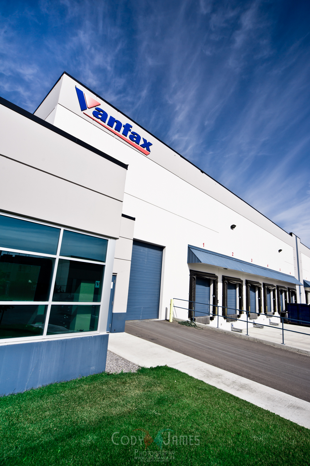 Vanfax | 1022 Hamilton Boulevard Northeast, Airdrie, AB T4A 0K8, Canada | Phone: (403) 945-0417