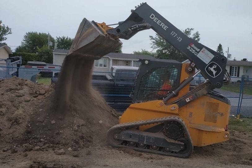 Excavation DM | 31 Rue des Éperviers, Saint-Basile-le-Grand, QC J3N 1T1, Canada | Phone: (514) 980-5857