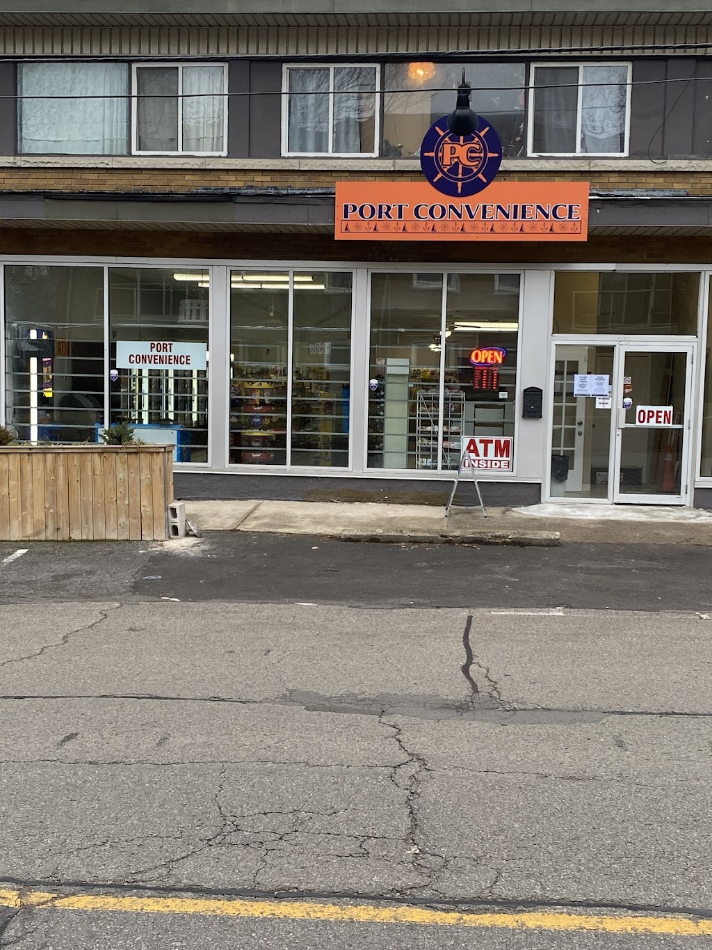 Port Convenience | 25 Main St, St. Catharines, ON L2N 4T6, Canada | Phone: (289) 362-2442